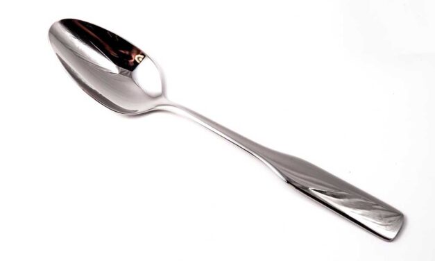 Cuillère de cuisine : bois, métal ou silicone, que choisir ?